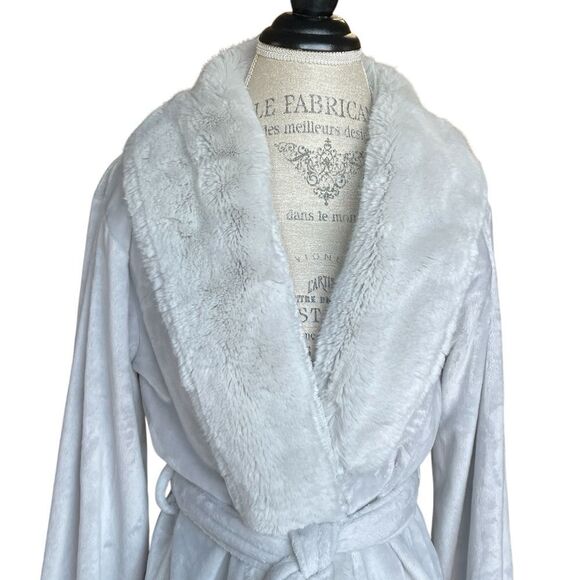 Pottery Barn Faux Fur Trim Robe With Pockets and Sash Belt Gray Size Large - Picture 2 of 13
